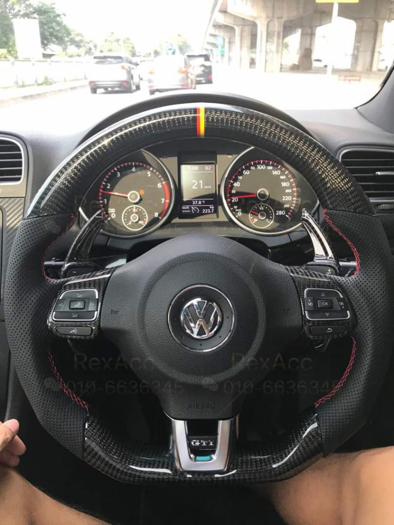 Volkswagen MK5 Carbon Steering