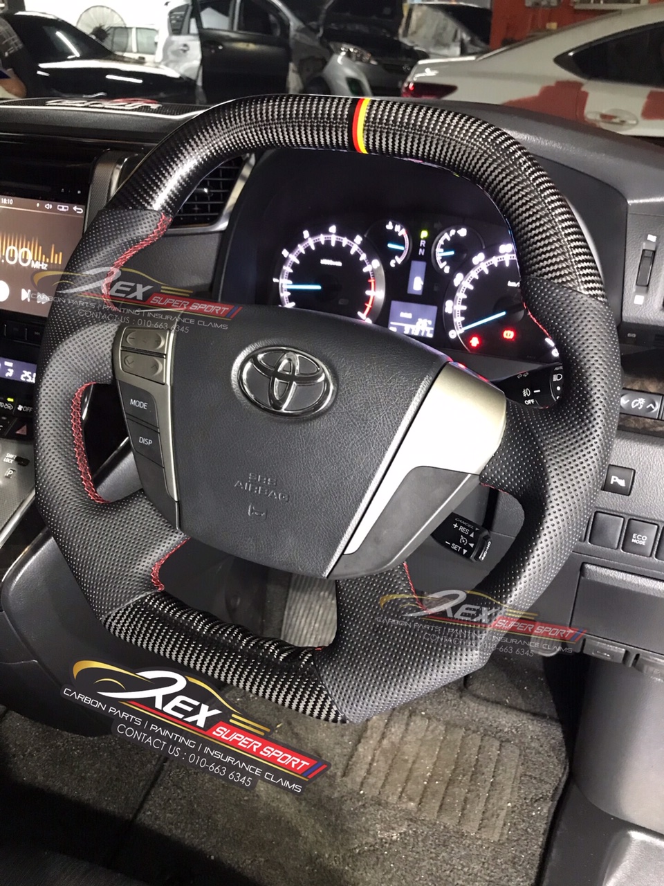 Toyota Alphard Carbon Steering 