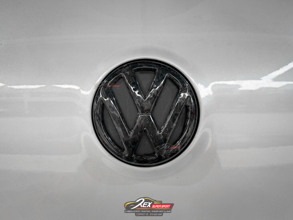 Golf Mk6 Vw Logo Emblem Forged Carbon - Rexsupersport - Specializes In  Providing Carbon Fibre Parts and Accessories