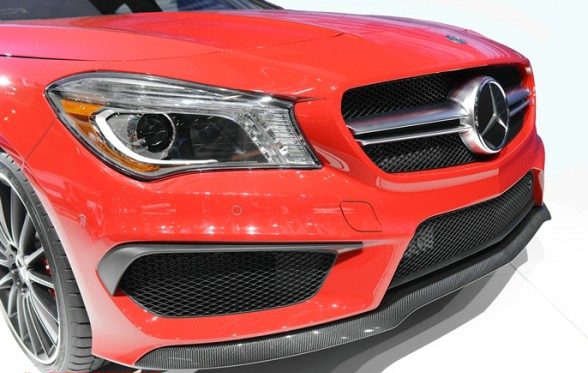 W176-AMG-Style-Front-Bumper-Cover2-600×384