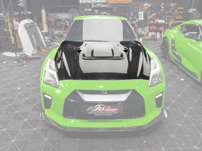 Nissan GTR35 Front Bonnet VRS Carbon