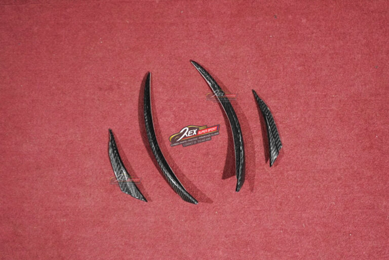 BMW G22 G23 Front Canard TAKD Dry Carbon