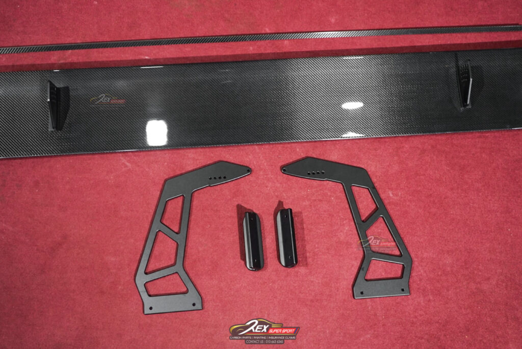 Honda FL5 Type R Rear Spoiler AR Swan Neck 67'' V2 1:1 Dry Carbon
