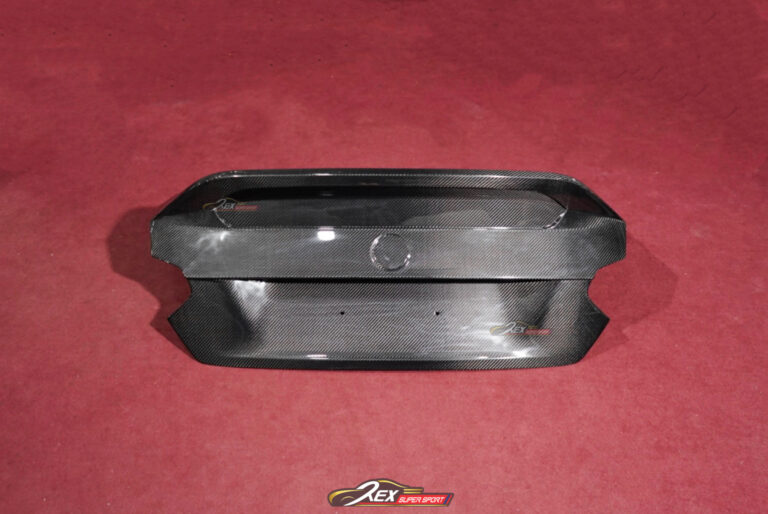 BMW G87 M2 Rear Trunk V Dry Carbon